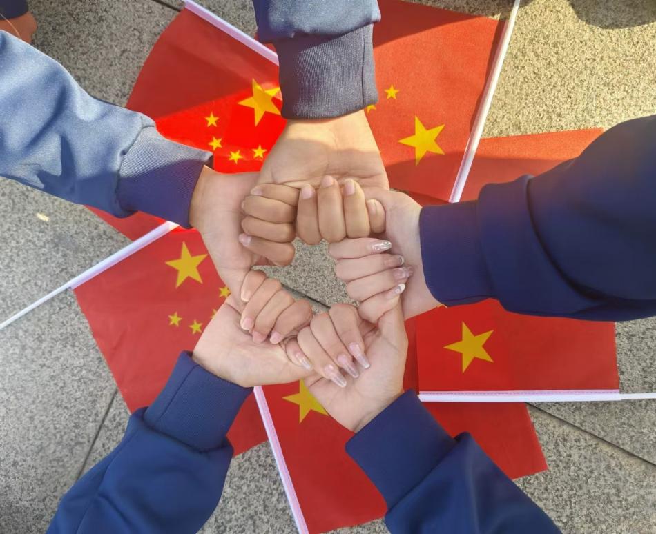 《清澈的爱只为中国1》 一等奖.jpg